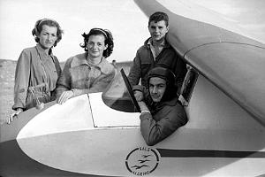 ORANIE VOL A VOILE CANASTEL 1959 ON RECHERCHE A IDENTIFIER